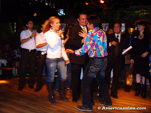 AMS-PREMIO-A-ADOLECENTES-Me