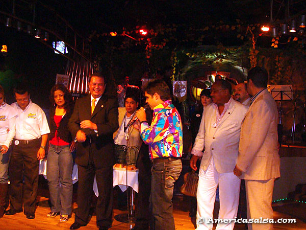 PREMIO-A-ADOLECENTES-Mejor-