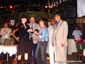 RECIBIENDO-PREMIO-PORFI