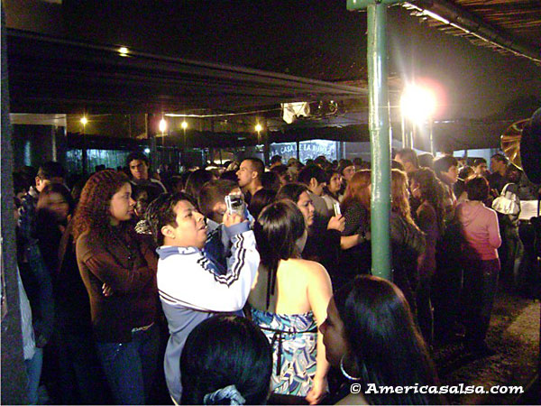 rumba_sabrosa_040_tomando_f