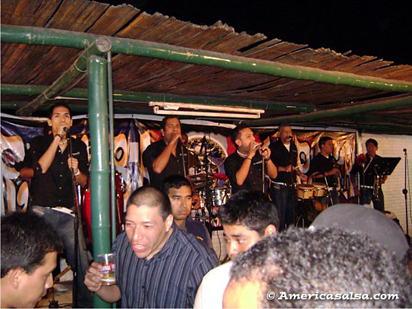 rumba_sabrosa_078_tomando_c